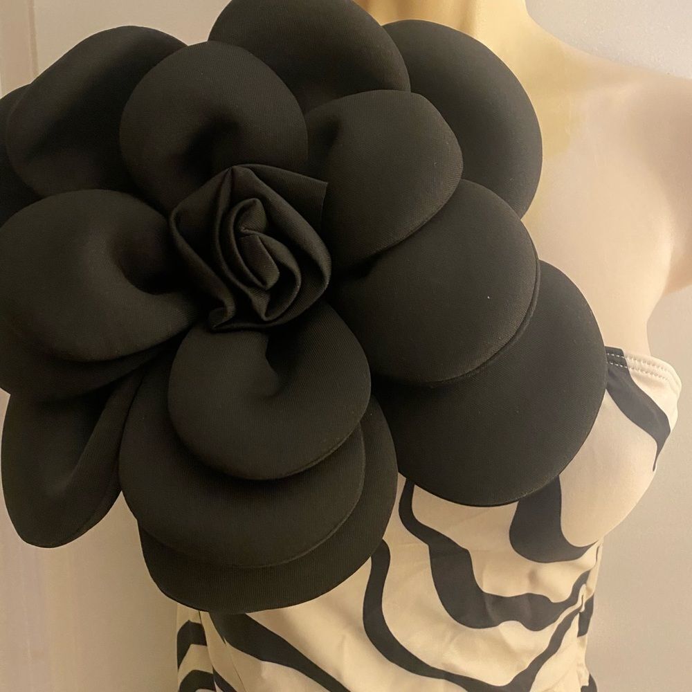 Large Flower Sporlike Swimsuit Sz Small - Picture 5 of 5